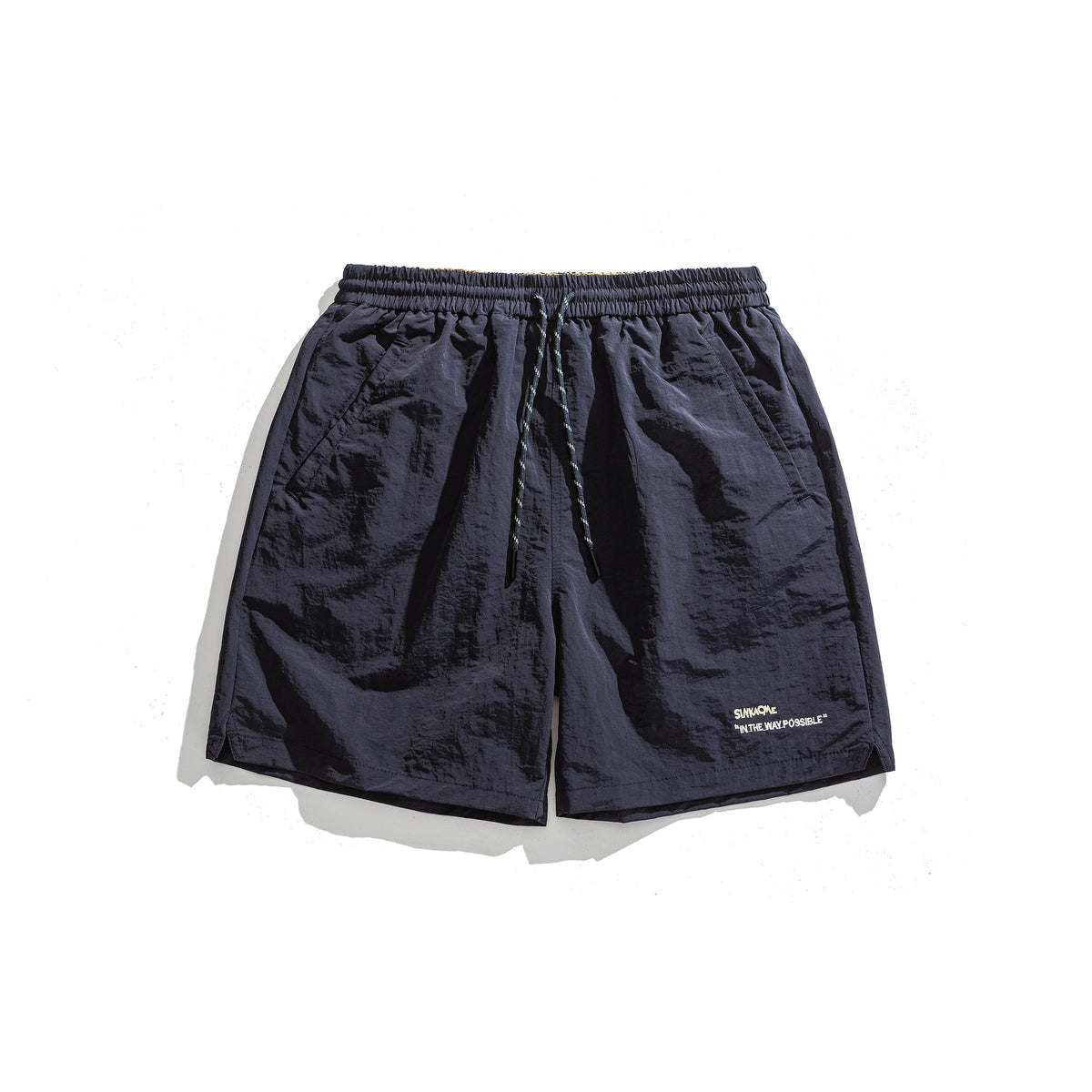 Lockere Sportshorts mit schlichter Buchstabenstickerei