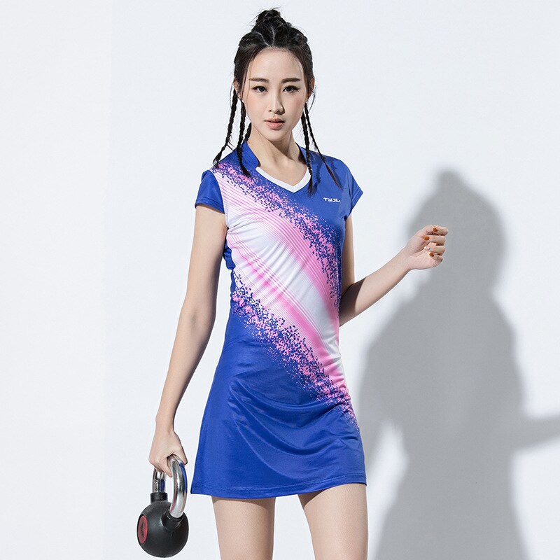 Robe sport femme avec short intégré - Tenue tennis badminton running